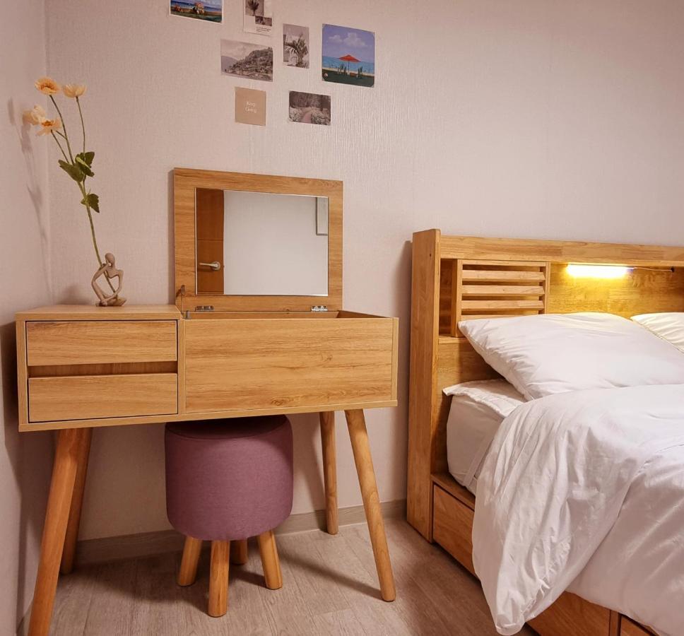 Hongik Hongdae Yeonnam Hoi-House Apartment โซล ภายนอก รูปภาพ