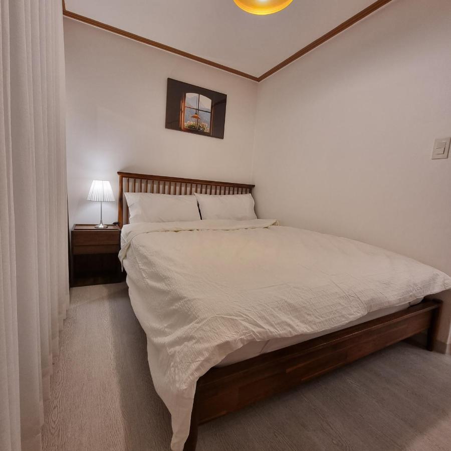 Hongik Hongdae Yeonnam Hoi-House Apartment โซล ภายนอก รูปภาพ