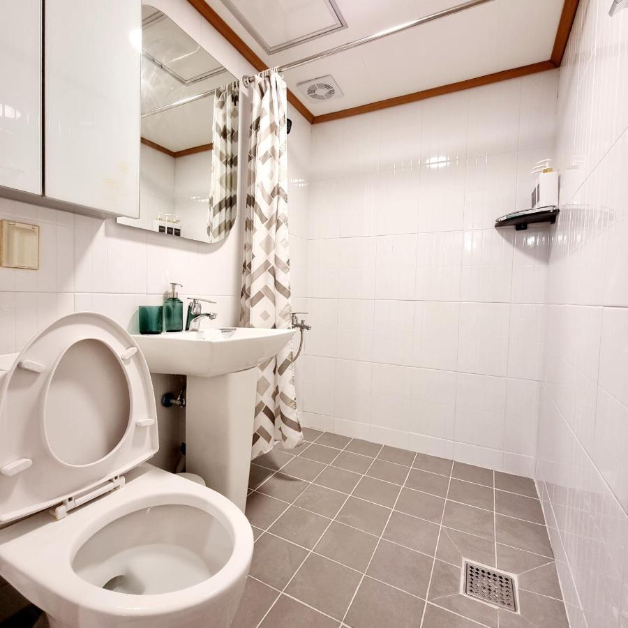 Hongik Hongdae Yeonnam Hoi-House Apartment โซล ภายนอก รูปภาพ